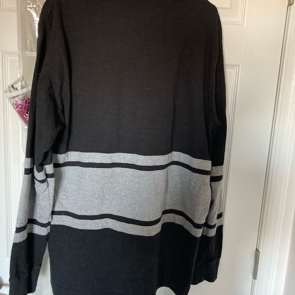 Long sleeve tee - Picture 3 of 3